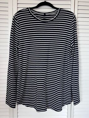 Lou & Grey Woman Navy and White Striped Long-Sleeve Tee Jersey Round Neck SizeXL